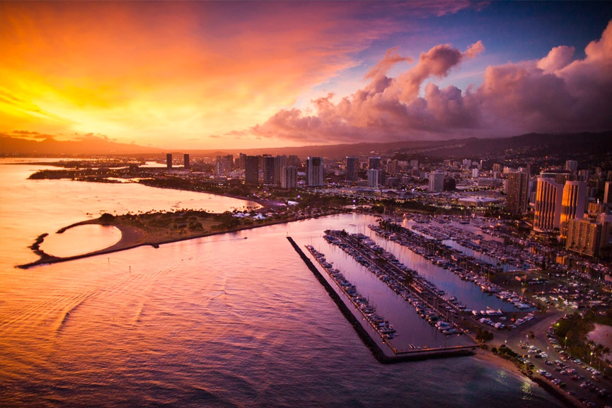 Waikiki Sunset - Rainbow Helicopters Waikiki sunset tours, from Oahu.
