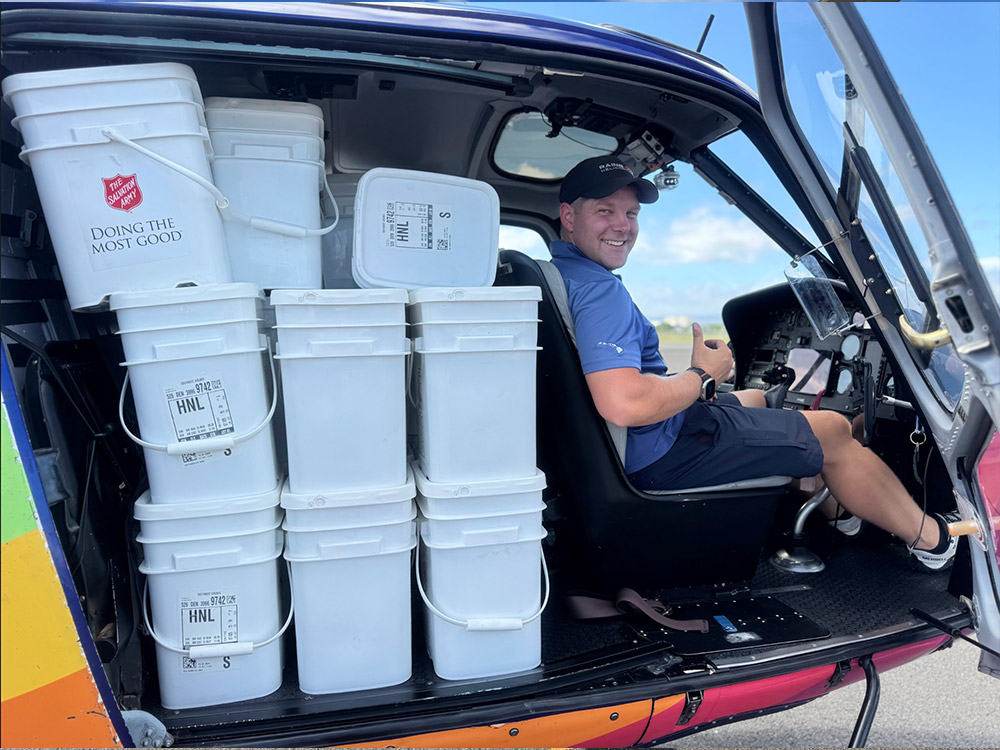 Hurricane LALA relief with Rainbow Helicopters and Salvation Army